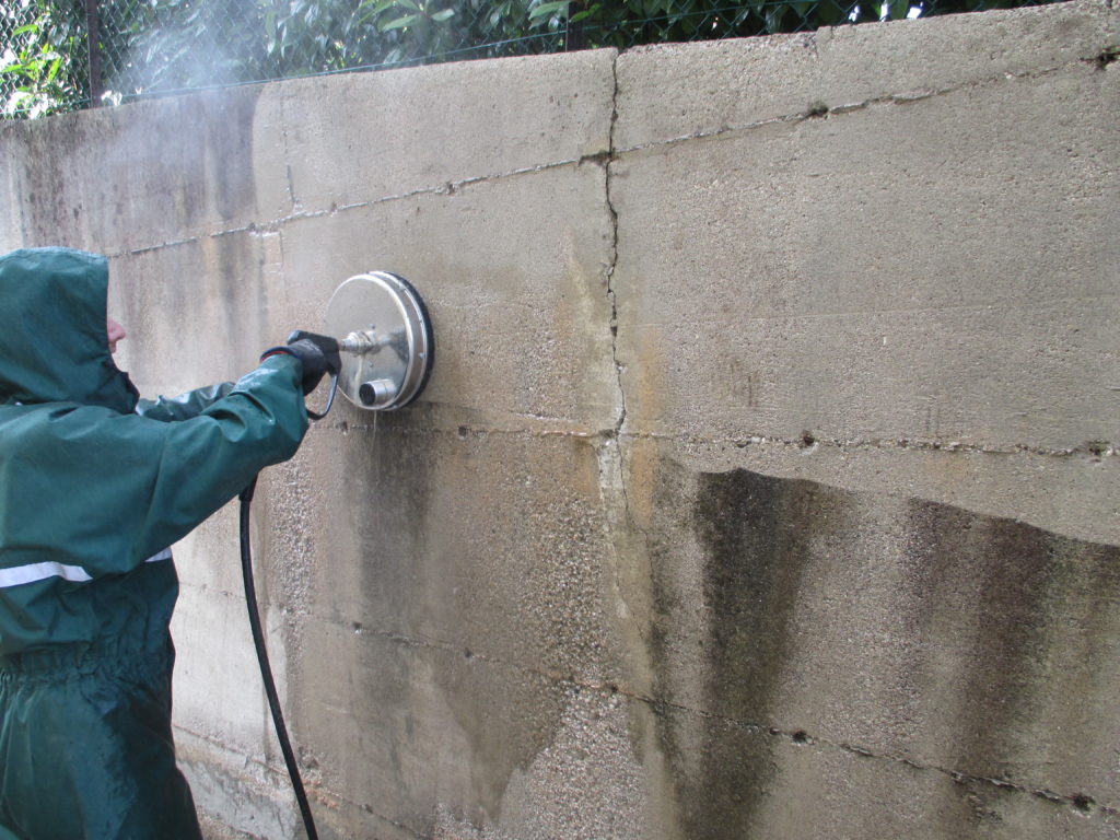 Rampa e muro in cemento 4