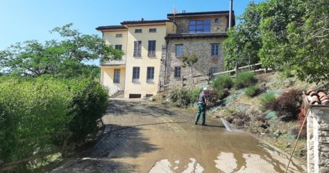 Viale e cortile casale 2